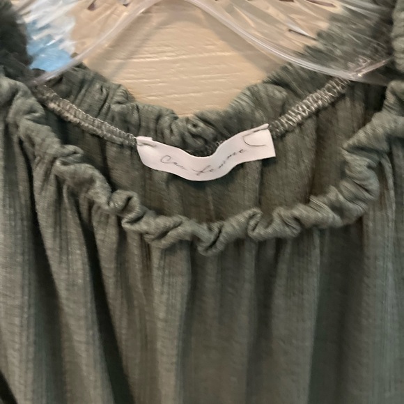 Ces Femme Ruffle Top size Small - Picture 2 of 4